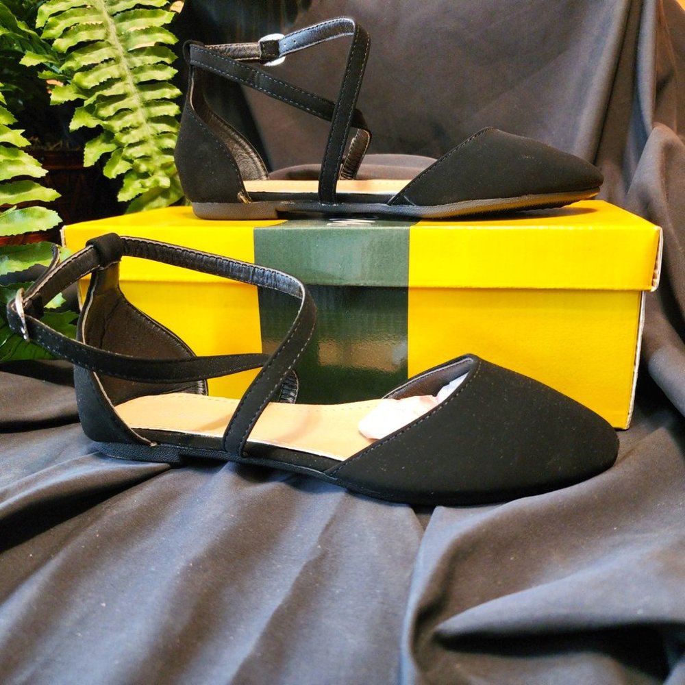 Wells Sara-16 Women's Criss Cross Strap D'Orsay Flat Shoe Ballet, Black, Size 6